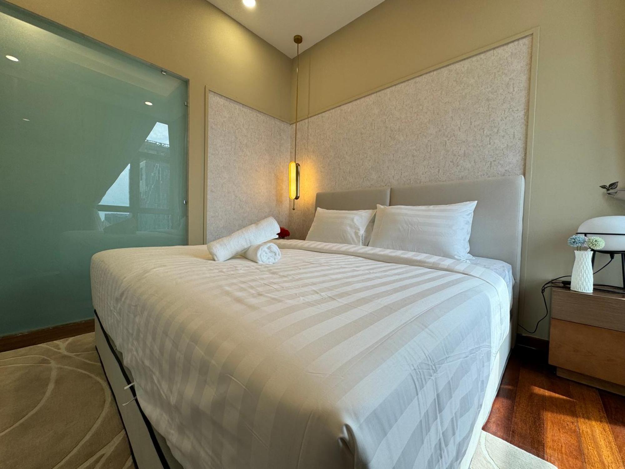 Royce Klcc Kuala Lumpur City Centre By Dormeo Destinations Extérieur photo